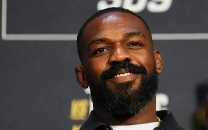 پاسخ جان جونز به شایعات؛ هنوز با UFC خداحافظی نکرده‌ام
