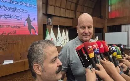 هندبال ایران در ناگویا برای مدال می جنگد