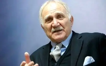 کلانی در مکزیک به دیدار قلعه‌نویی می‌رود