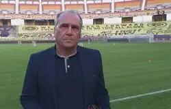 کمکم کنید... من اینجا می‌پوسم
