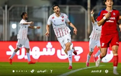 درخشش دوباره شماره ۱۰ سرخ‌ها با یک ضربه دقیق!