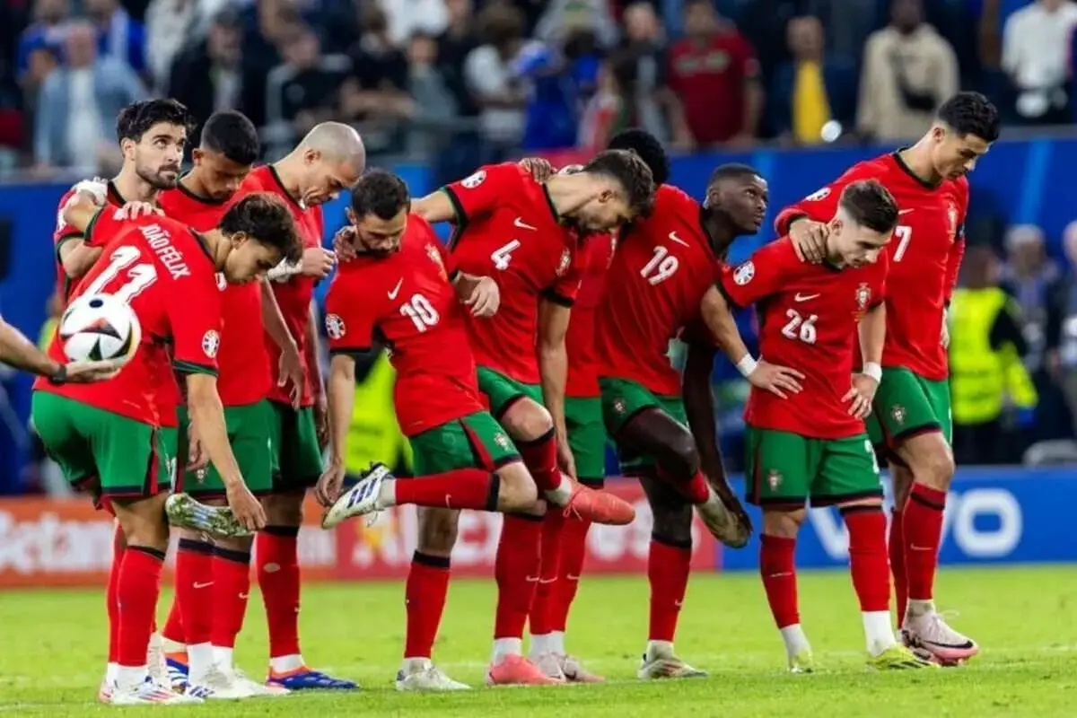 یار کمکی برای رونالدو؛ پرتغال 12 نفره بازی می‌کند