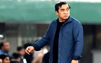 حضور خداداد عزیزی بر روی نیمکت پرسپولیس تکذیب شد