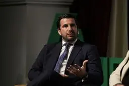 دیدار جنجالی لاپورتا با رقیب پرز در آستانه ال‌کلاسیکو!