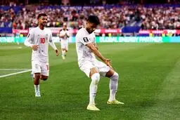 ایران در نیمه دوم 11-4 پیش افتاد