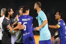 درگیری بازیکنان استقلال و سپاهان که تلویزیون سانسور کرد!