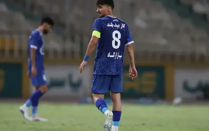 دوری سه هفته‌ای هافبک استقلال از میادین
