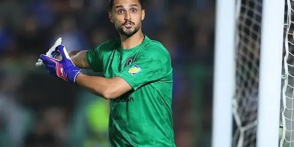 احمد گوهری در آستانه بازگشت به صنعت نفت آبادان