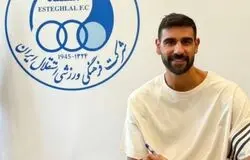 ارسلان کاظمی در تیم بسکتبال استقلال ماندنی شد
