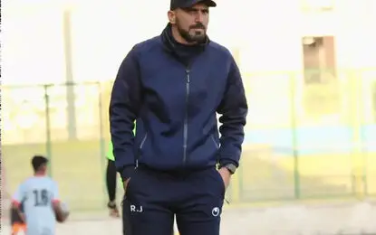 کادر فنی پرسپولیس، یادگار نخستین قهرمانی تاریخ لیگ برتر فوتبال ایران