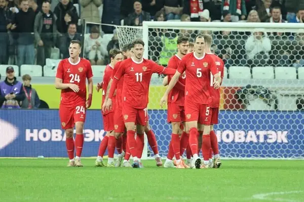 پیش‌بینی مهاجم سابق روسیه از بازی با ایران؛ پیروز می‌شویم
