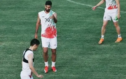  شهریار مغانلو با پیراهن شماره ۷۰ تراکتور