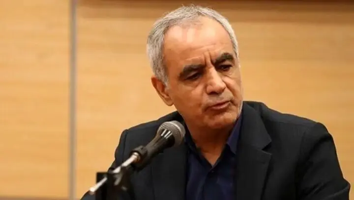 پاسخ بهاروند به دبیر: صحبت‌هایی درباره افراد هست که به موقع مطرح خواهد شد
