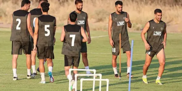 ۹ ملی‌پوش در اردوی تیم‌ها؛ سپاهان هم با چالش غیبت بازیکنان روبه‌رو شد