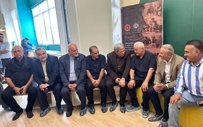 درگوشی رئیس سازمان بهزیستی با آقای گل فوتبال ایران
