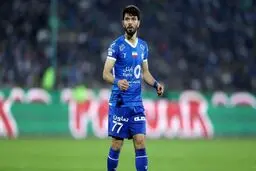 هافبک استقلال در مسیر خروج