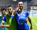مهاجم استقلال نزدیک در خروج