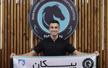 سجاد آشوری در جمع خودروسازان 