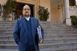 مجمع هلدینگ خلیج فارس بار دیگر از نصاب افتاد