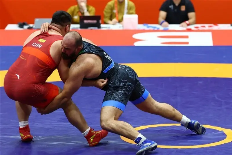 کشتی آزاد قهرمانی جهان| زارع به نیمه نهایی رسید