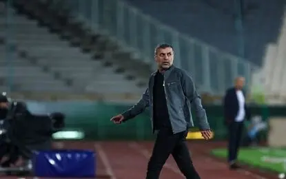 ویسی: برخی رفتارها خجالت‌آور است/ پرسپولیس چشم‌نواز بازی می‌کند