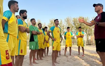 ۱۴ بازیکن فوتبال ساحلی در مسیر بلاروس
