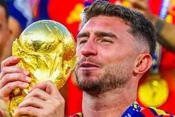 بارسلونا به سراغ لاپورت رفت؛ مدافع باتجربه در آستانه بازگشت به لالیگا؟