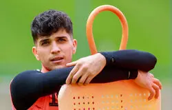 درخواست جنجالی سپاهان، انتقال آریا یوسفی به پرسپولیس را منتفی کرد