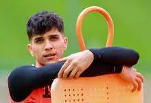 درخواست جنجالی سپاهان، انتقال آریا یوسفی به پرسپولیس را منتفی کرد