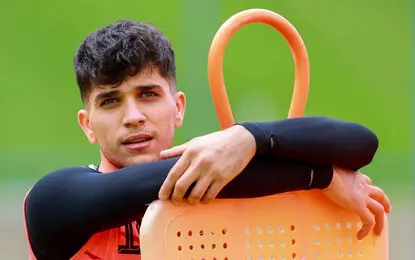 درخواست جنجالی سپاهان، انتقال آریا یوسفی به پرسپولیس را منتفی کرد