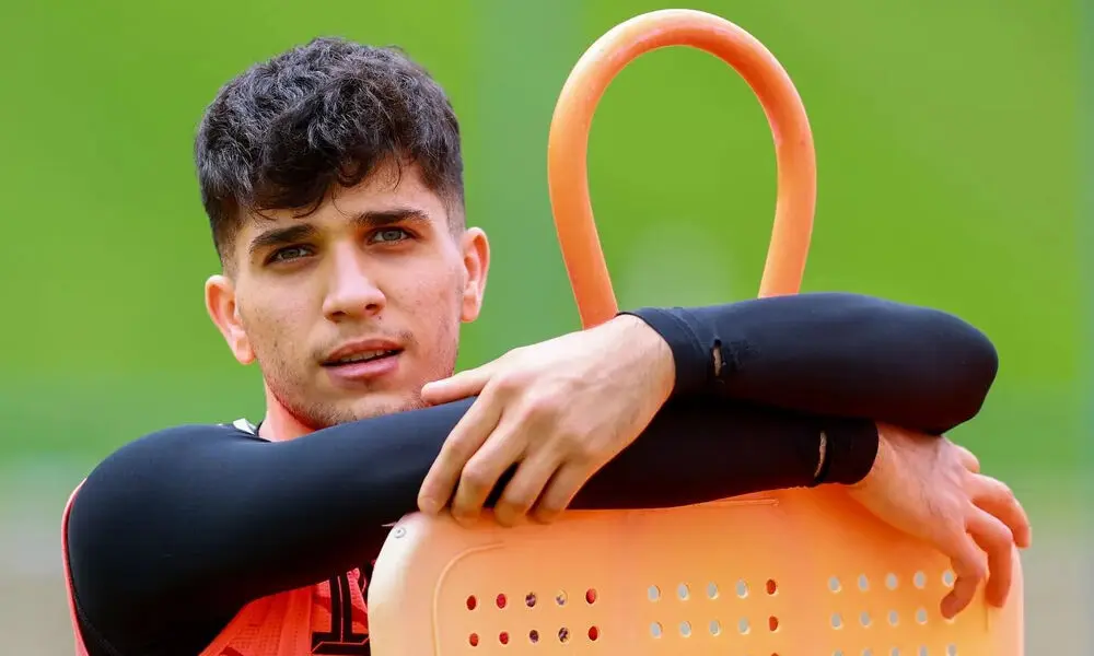 درخواست جنجالی سپاهان، انتقال آریا یوسفی به پرسپولیس را منتفی کرد