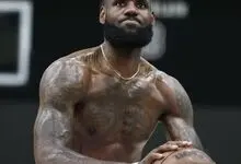 لبران جیمز از مهم‌ترین درس ۲۳ فصل حضور در NBA گفت؛ «فقط قوی‌ها دوام می‌آورند»