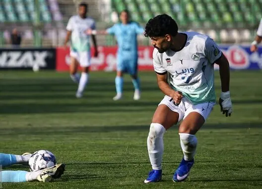 ذوب‌آهن کماکان در حسرت ۳ امتیاز/ پایان جدال گاندوها و استقلال خوزستان با تساوی بدون‌گل