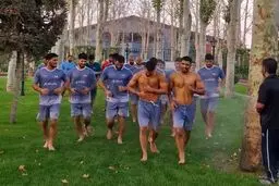 مسیر خیس کردن کشتی‌گیران توسط دبیر تا قهرمانی دوباره در مسابقات جهانی کشتی