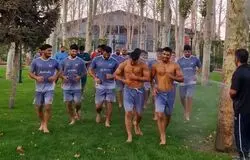 مسیر خیس کردن کشتی‌گیران توسط دبیر تا قهرمانی دوباره در مسابقات جهانی کشتی
