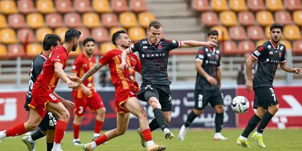 سد فولادی مقابل پرسپولیس؛ سپاهان دنبال رسیدن به بیست!