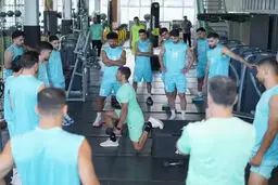 ملی‌پوشان صبح و ظهر تمرین می‌کنند
