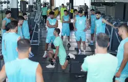 ملی‌پوشان صبح و ظهر تمرین می‌کنند
