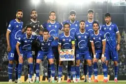 مجوز پرواز استقلال صادر نشد
