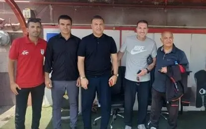 بازدید مربی پرافتخار پرسپولیس از آکادمی باشگاه
