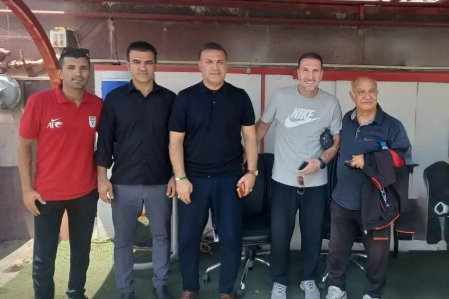 بازدید مربی پرافتخار پرسپولیس از آکادمی باشگاه
