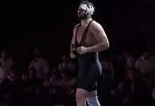 371 روز تا مبارزه برای کمربند UFC