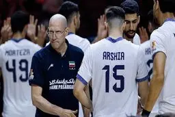 پیاتزا با ایران می‌ماند