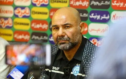 بختیاری‌زاده: بازیکنان استقلال تحت فشار هستند اما حق اشتباه ندارند