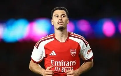 ستاره آرسنال به زعیم نزدیک شد