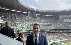 مهدی مهدوی‌کیا نماینده شیک فوتبال ایران در مراسم افتتاحیه جام‌جهانی