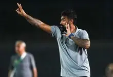 مربی استقلال ممنوع الخروج شد!
