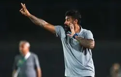 مربی استقلال ممنوع الخروج شد!
