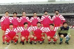 دهه شصت، 8 قهرمانی را از پرسپولیس ربود
