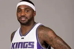 ستاره سابق NBA به اتهام سرقت یک بطری نوشیدنی بازداشت شد!